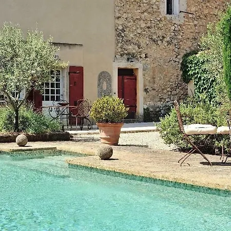 Le Petit Figuier Bed & Breakfast 5*