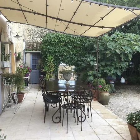 Le Petit Figuier Bed & Breakfast